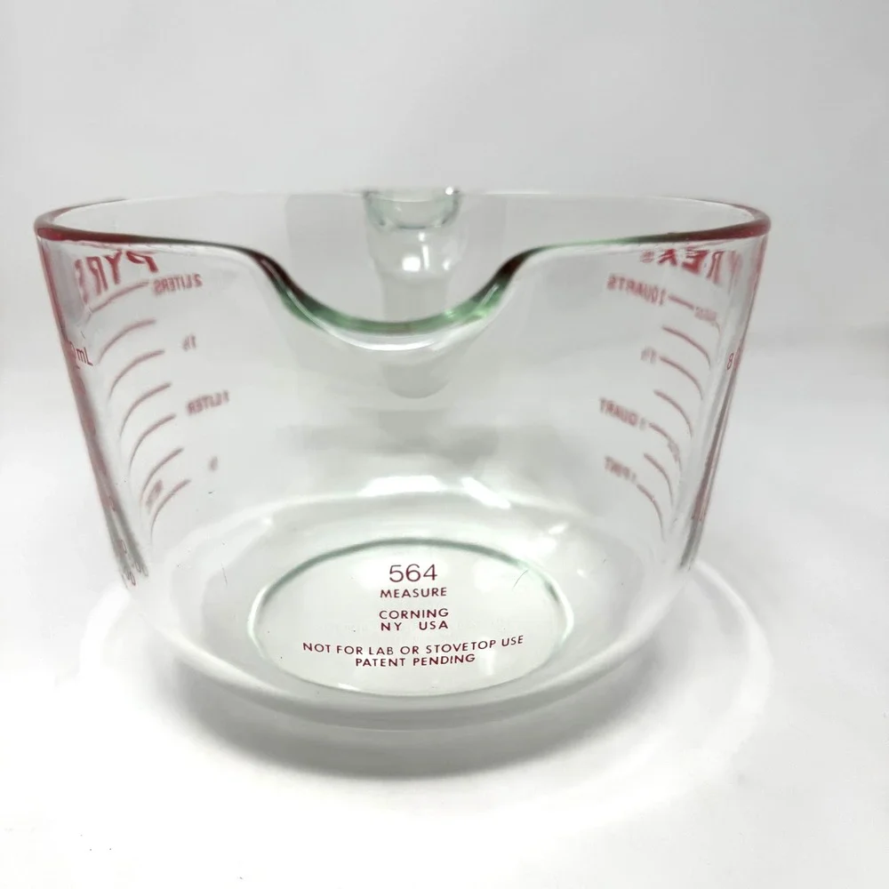 Pyrex 8 Cup 2 Quart Glass Measuring Cup 564 Red Lettering 2000mL Large Pitcher